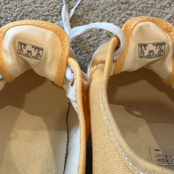 NWOT Yellow Canvas Vans Size 7 Women’s — Never Worn - Picture 9 of 13